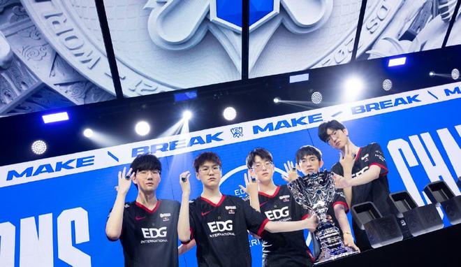 城市更新与 城市更新与