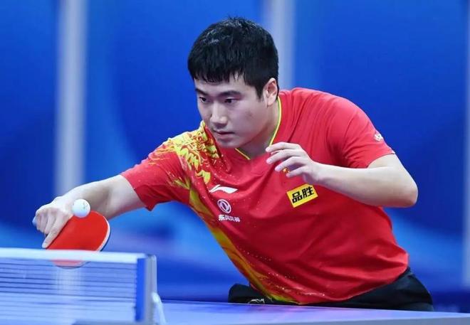 自然流露的 自然流露的